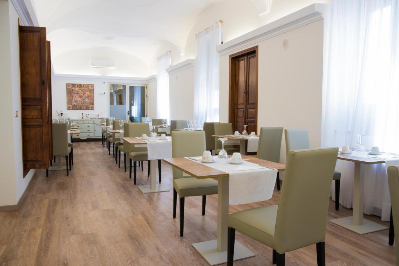 Hotel Balneario El Raposo Puebla de Sancho Pérez Eksteriør billede